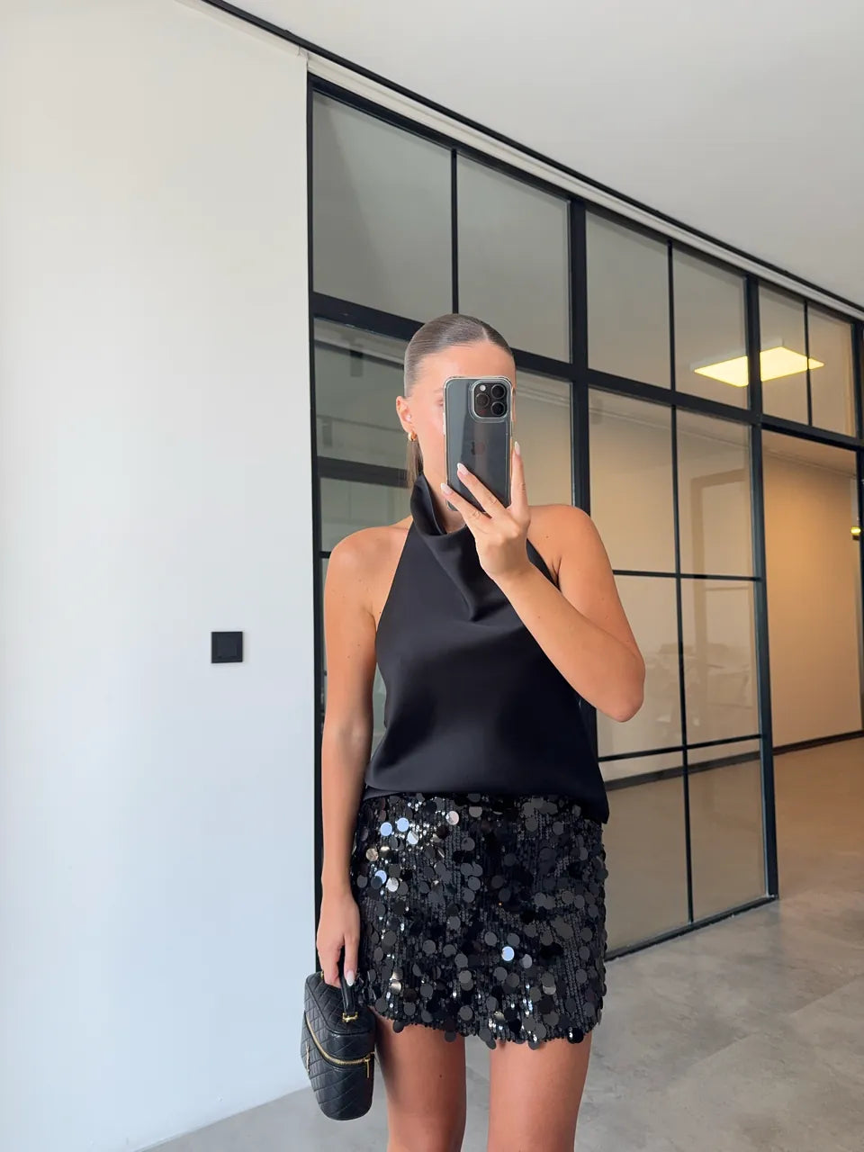 Rückenfreies Satin-Top | schwarz