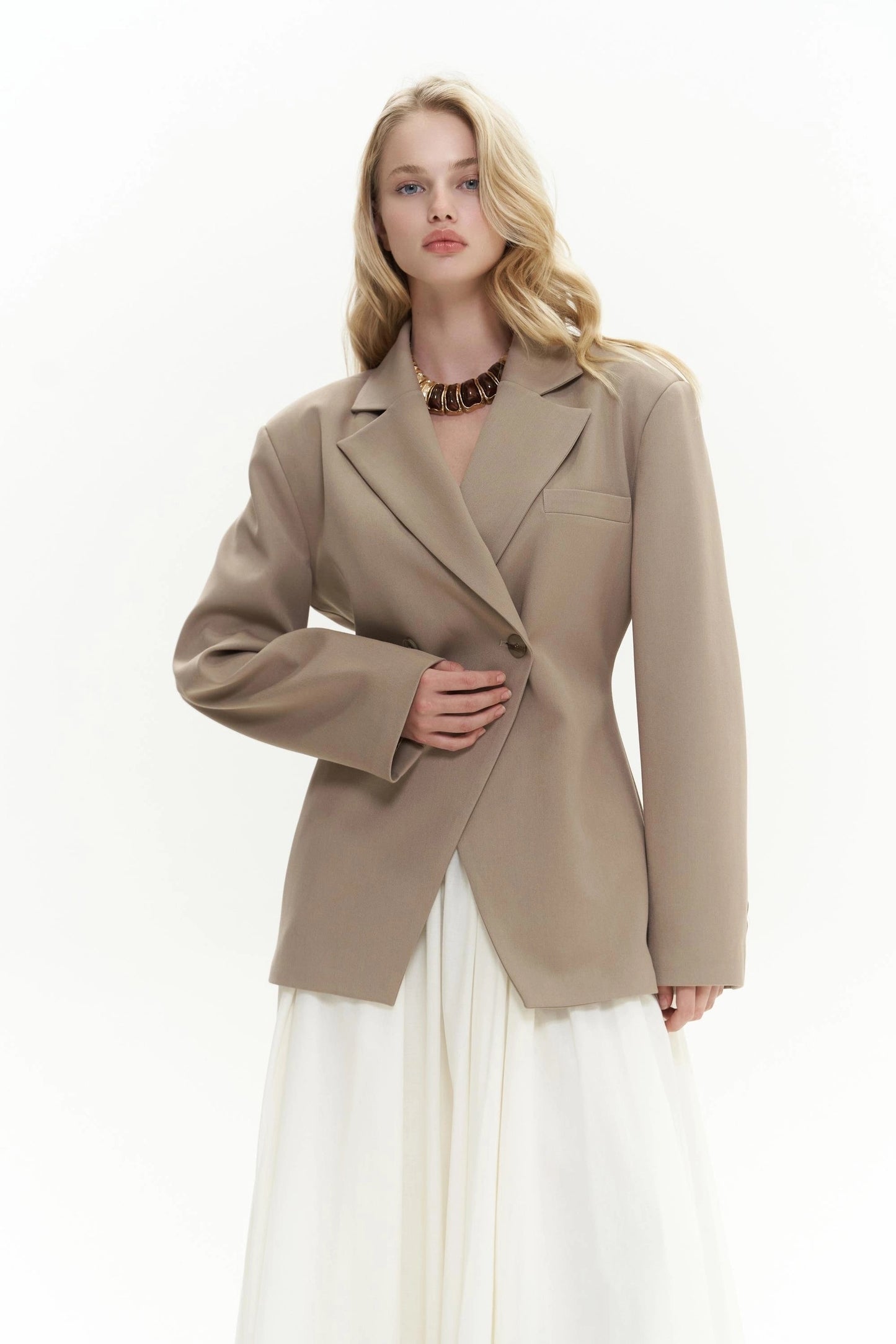 taillierter Aveline Blazer
| beige