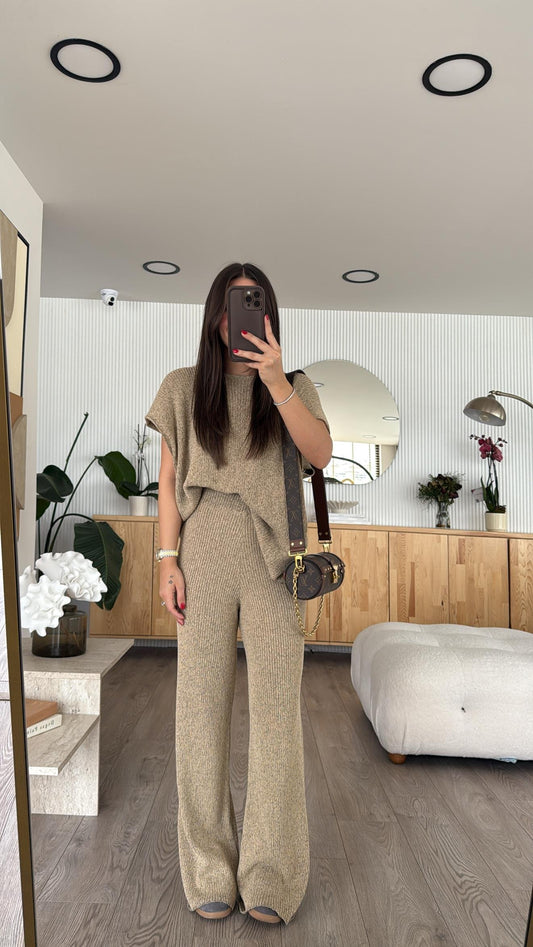 Zweiteiler Set – Bluse & Hose