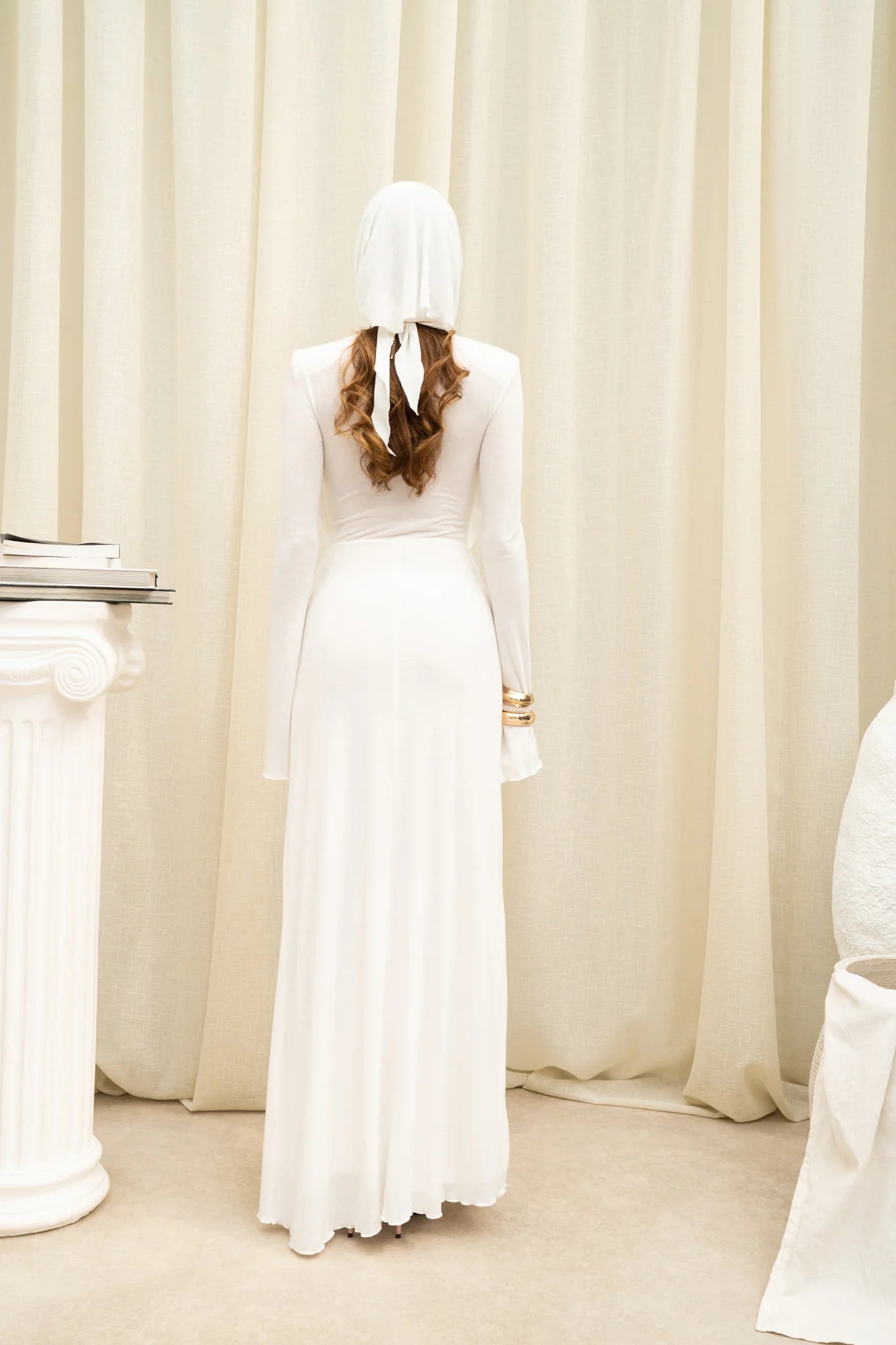 Drapiertes Maxikleid mit Knopfleiste | weiss