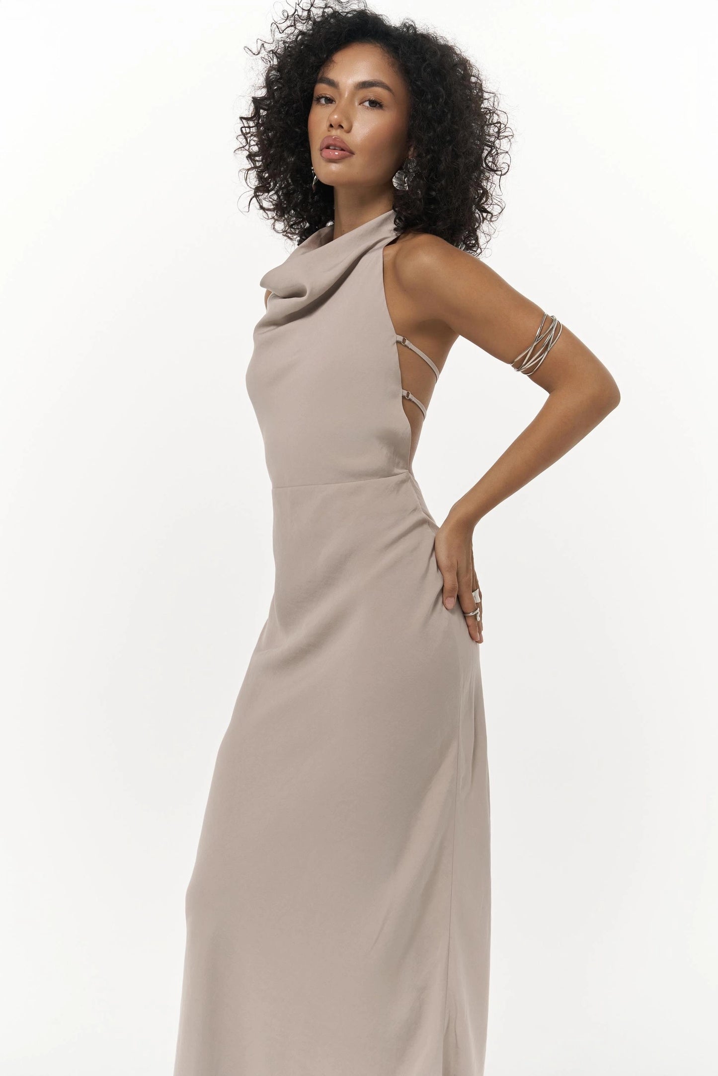 Maxikleid mit Rückenschnürung | Taupe