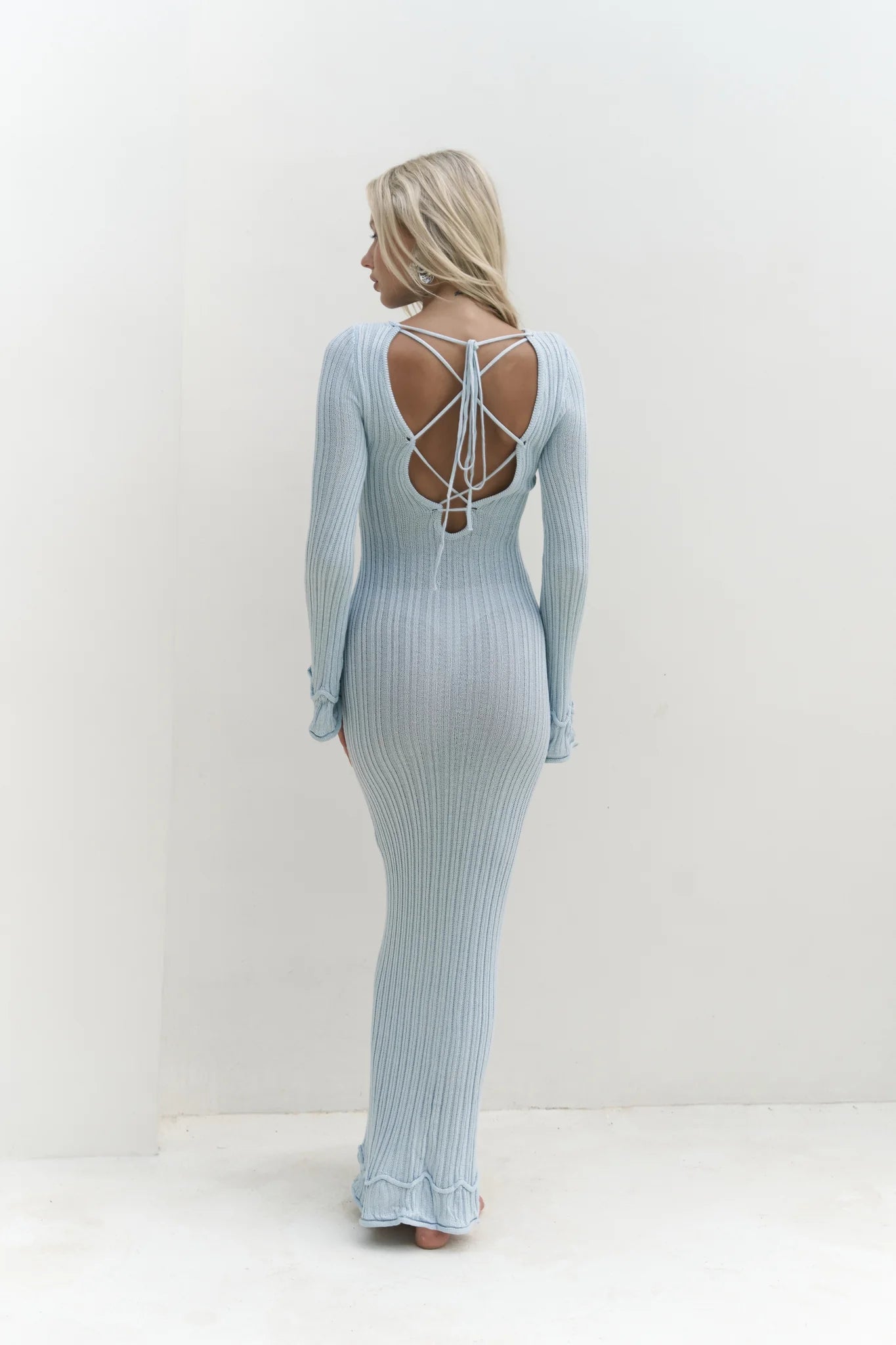 Strickkleid mit Neckholder-Detail | blau