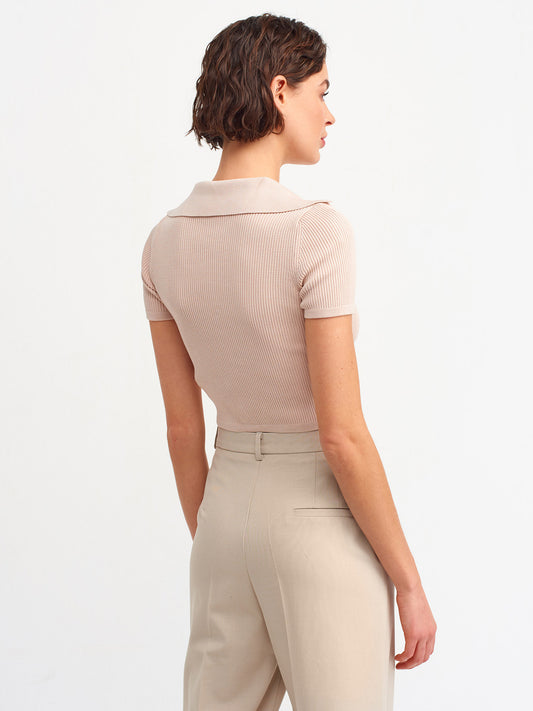 T-Shirt mit Polokragen - beige