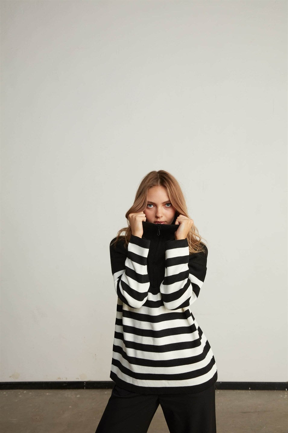 Gestreifter Oversize Strickpullover