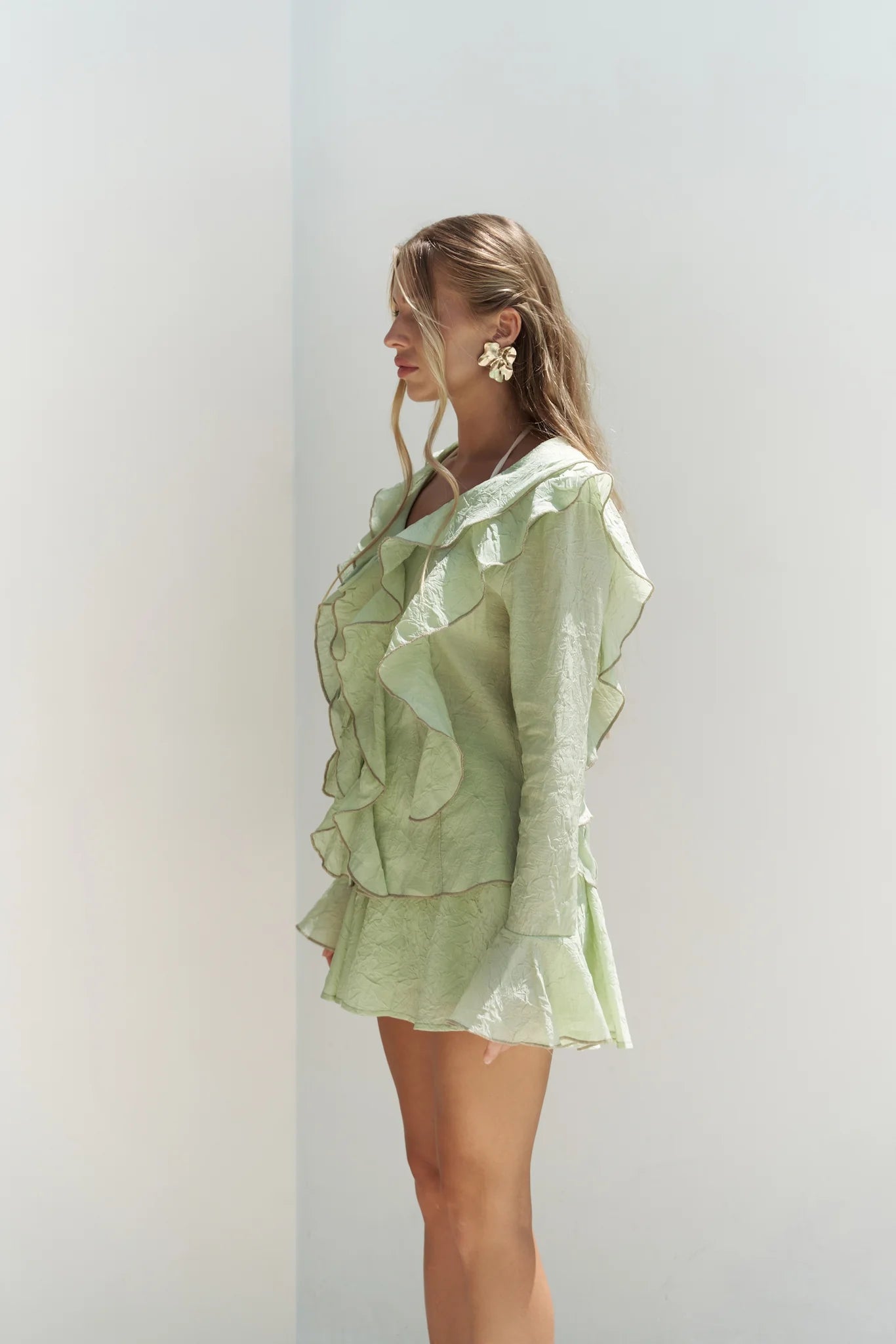 Zweiteiler mit Bluse & Minirock mit integrierten Shorts | grün