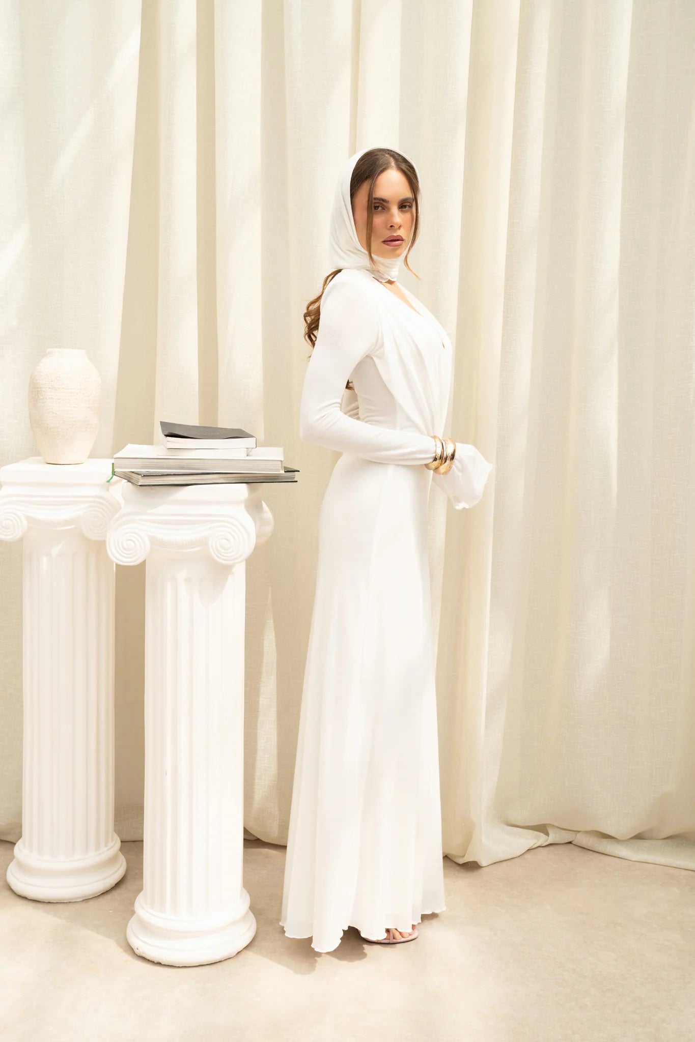 Drapiertes Maxikleid mit Knopfleiste | weiss