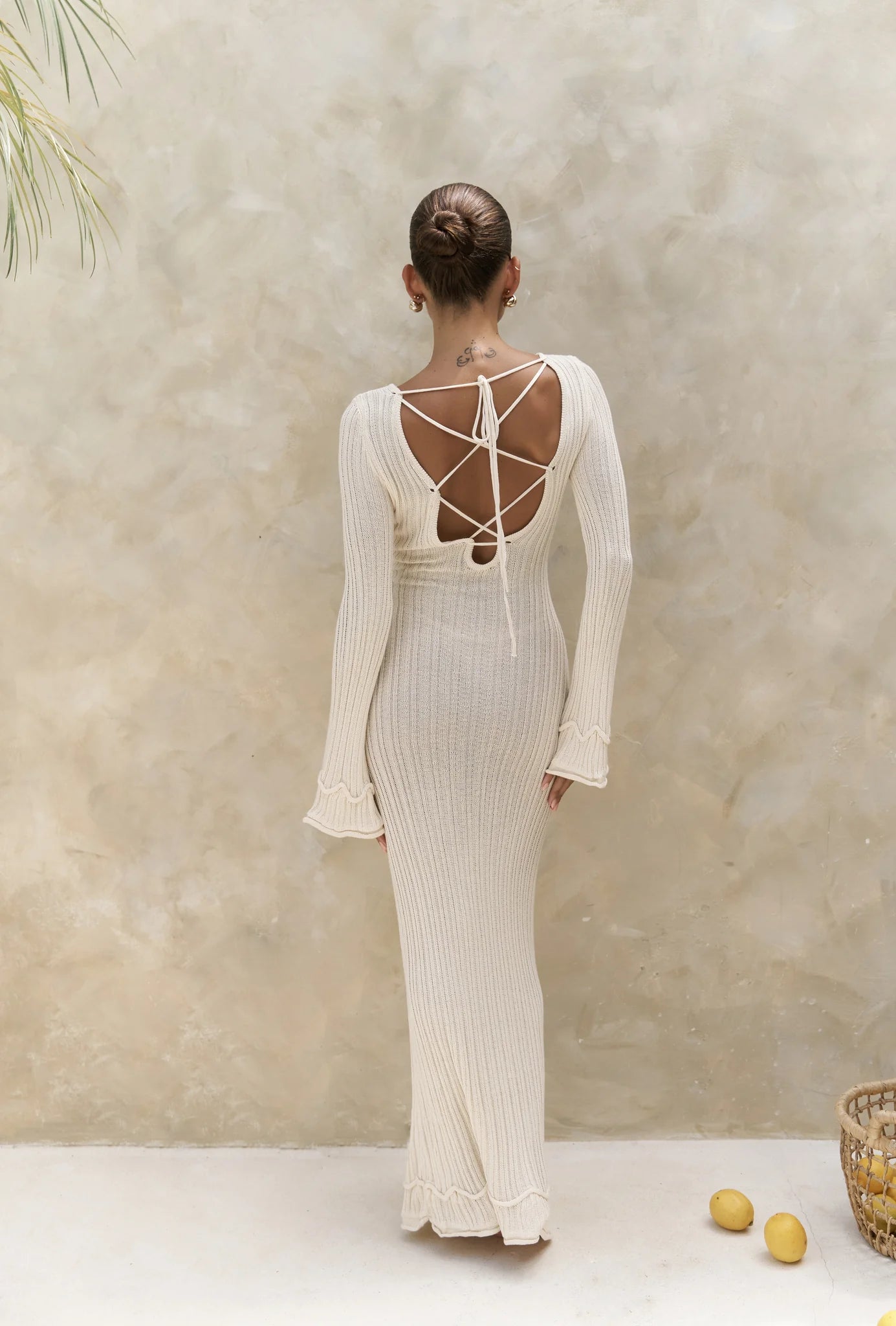 Strickkleid mit Neckholder-Detail | ecru