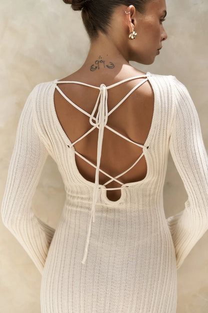 Strickkleid mit Neckholder-Detail | ecru