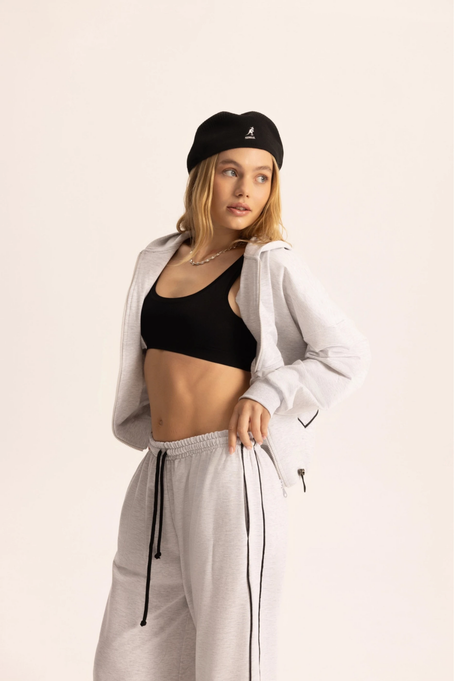 VINA Trainer Set | grau