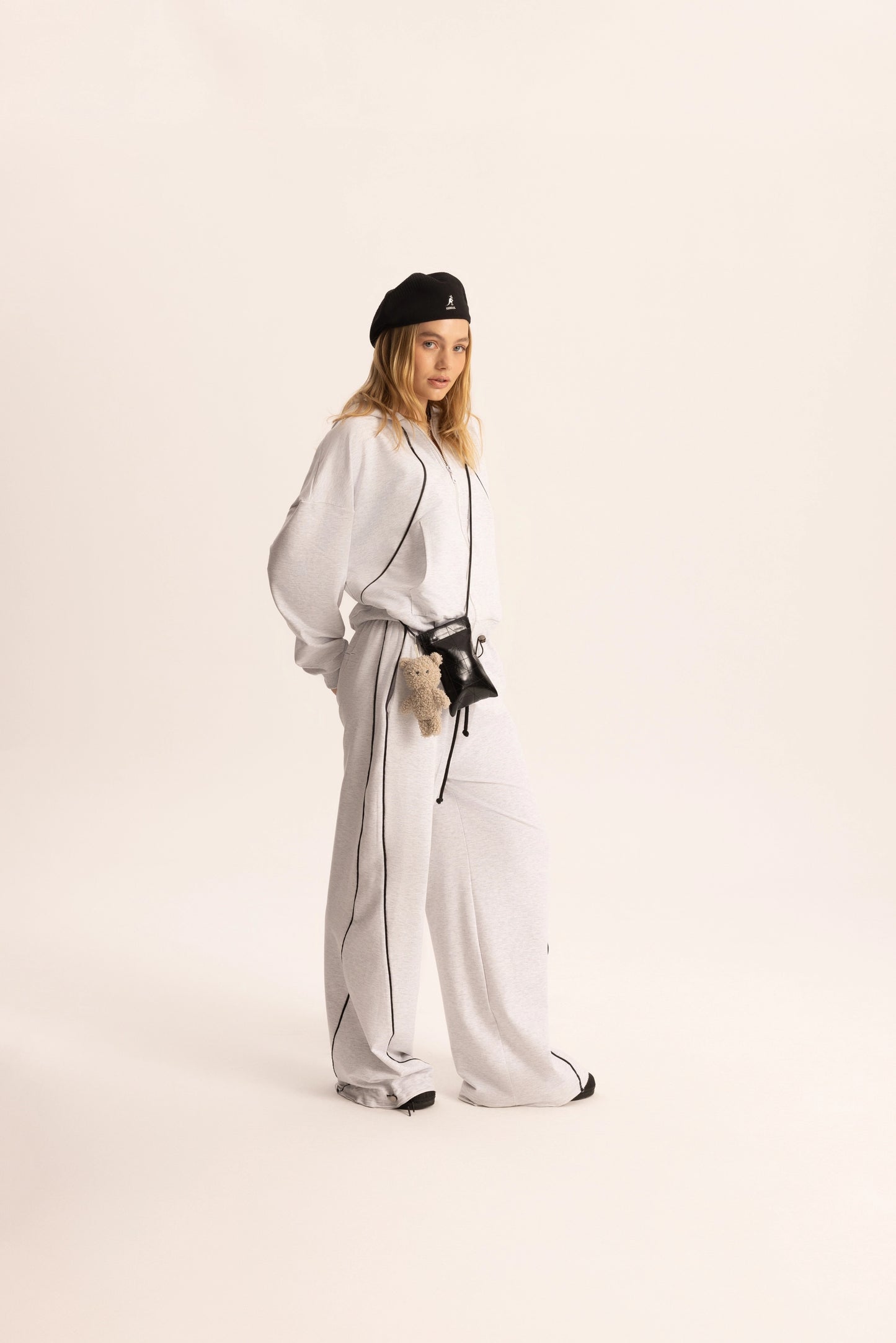 VINA Trainer Set | grau