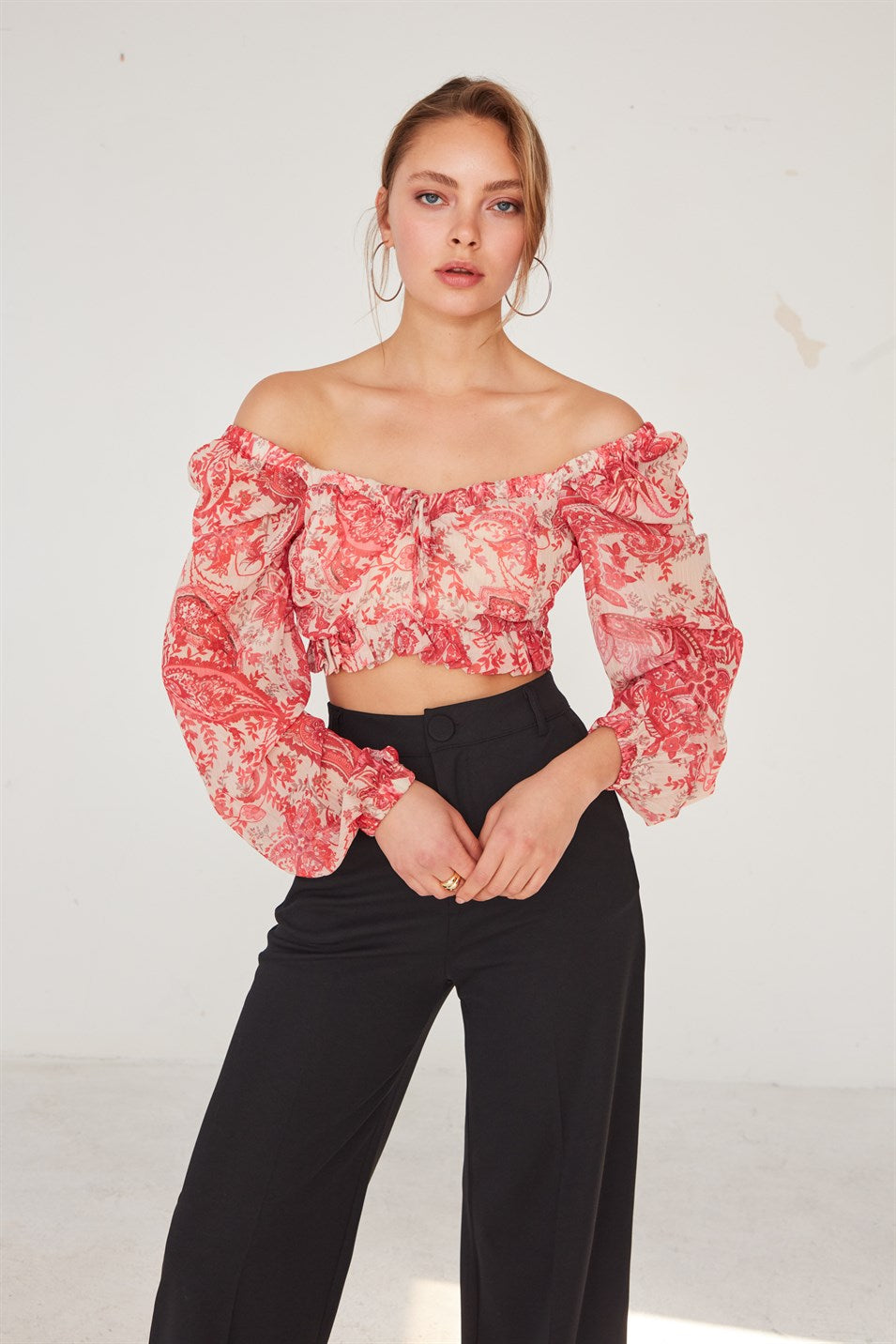 Crop Bluse Pink mit Rüschendetails